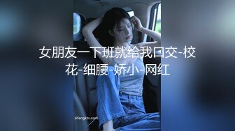 偷屎者！牛逼大神潜入女厕偷拍 用手接住刚拉出来的粑粑 妹子都懵逼了！