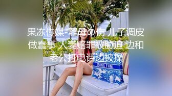 游乐场女厕全景偷拍女神级的小姐姐某游戏的代言人