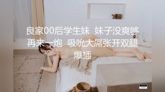 美女众多商场女厕隔板缝近景高清偸拍数位小姐姐方便，拍脸又拍逼人美逼更美 (2)